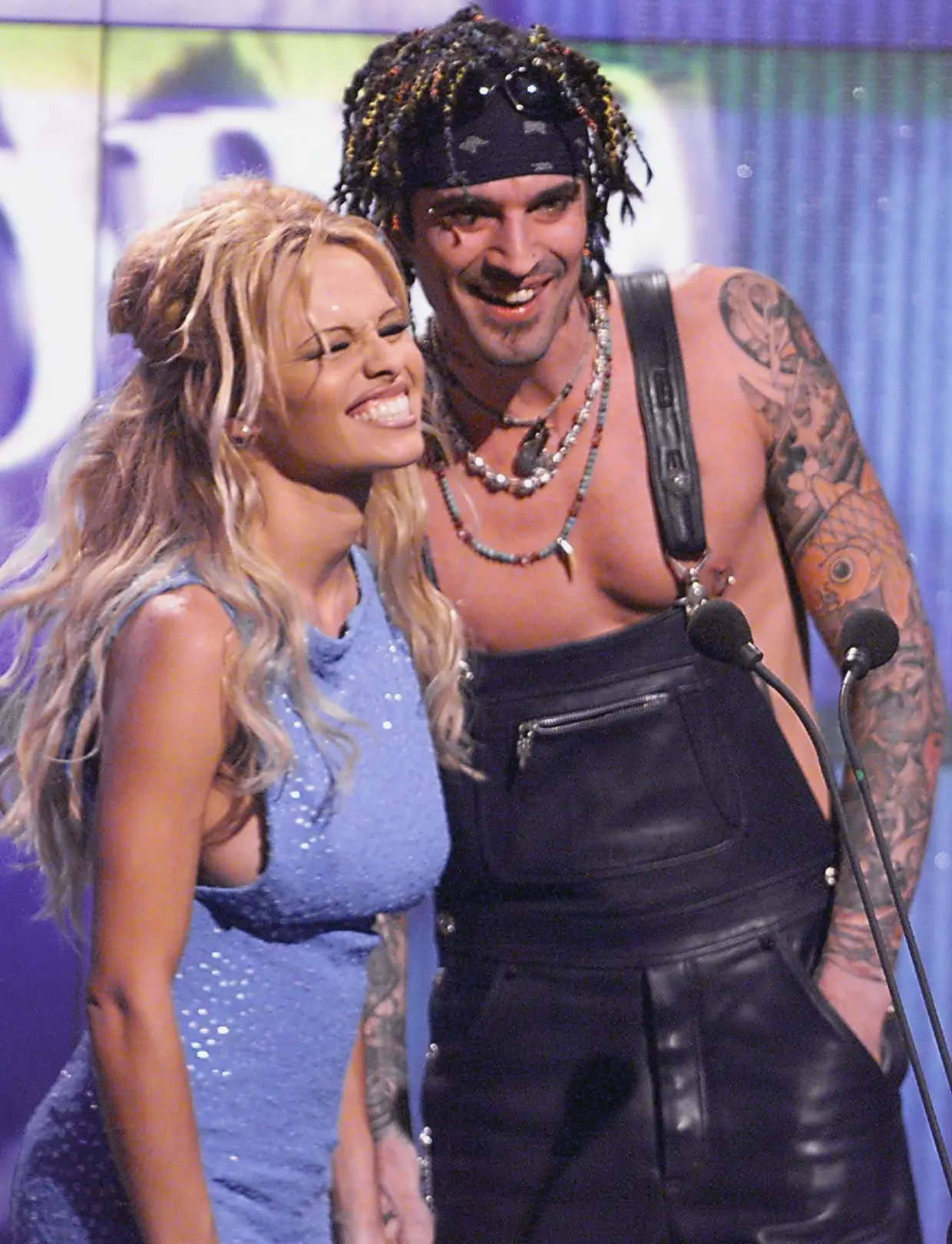 Pamela Anderson e Tommy Lee: O par é bem capaz de ser detentor de um recorde. A modelo e o baterista subiram ao altar apenas 96 horas (quatro dias) depois de se conhecerem