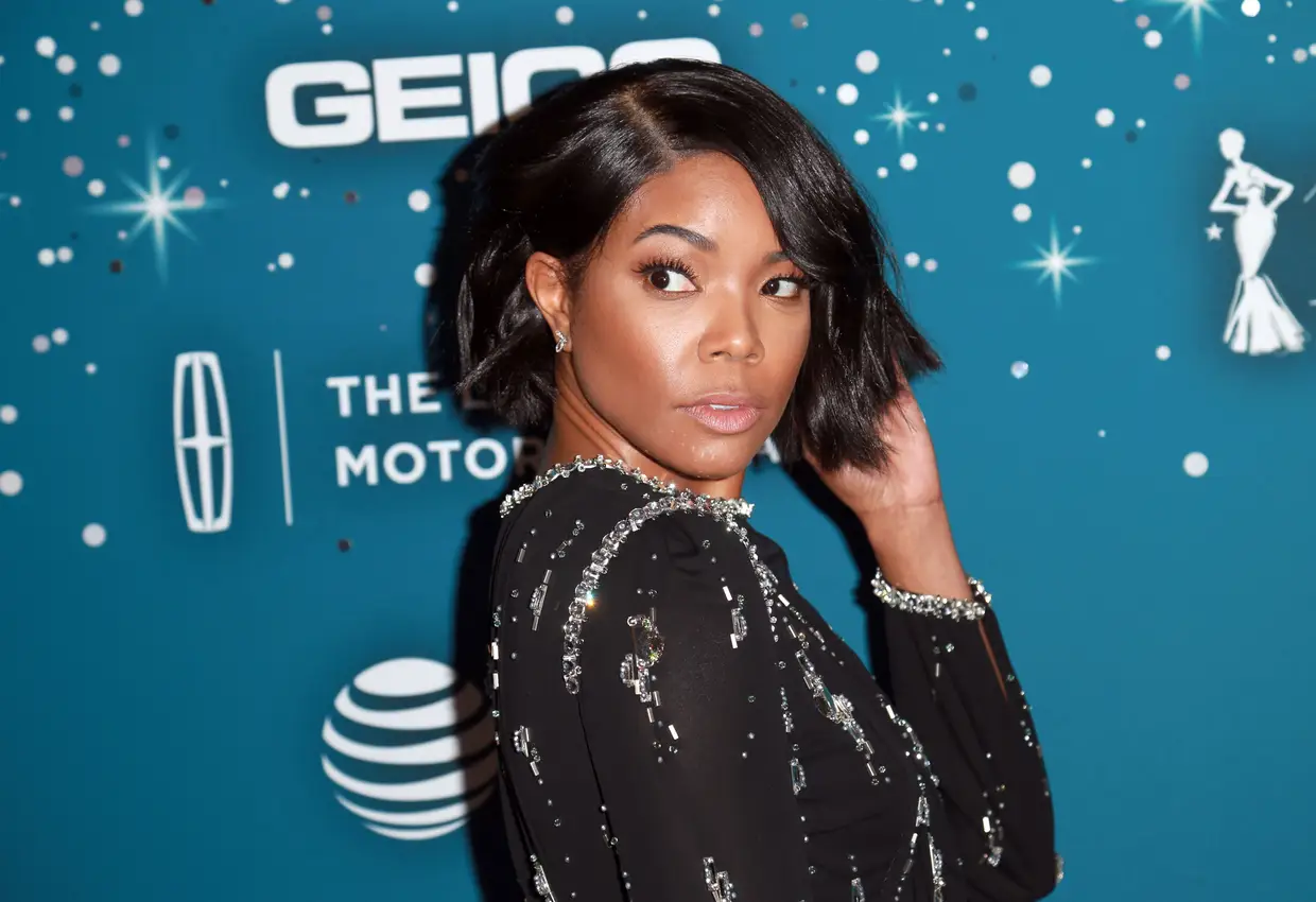 Gabrielle Union: "Um dia vais dar valor a quanto a tua pele castanha brilha à luz do luar, cintila ao sol e envelhece vagarosamente. Não deixes que a baixa autoestima te faça acreditar que não tens valor ... não permitas que destrua a tua força de vontade e diminua o teu espírito."