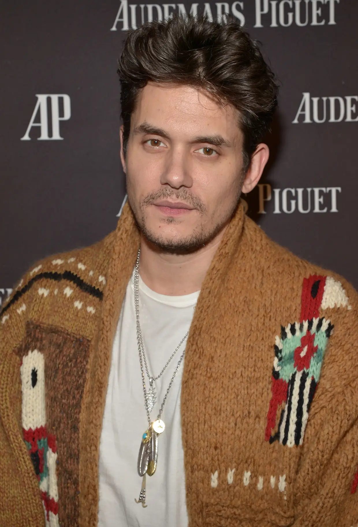 John Mayer: "sou a nova geração de masturbador. Já vi de tudo. Antes de fazer café, já vi mais rabos que um coloproctologista numa semana inteira" (Rolling Stone)