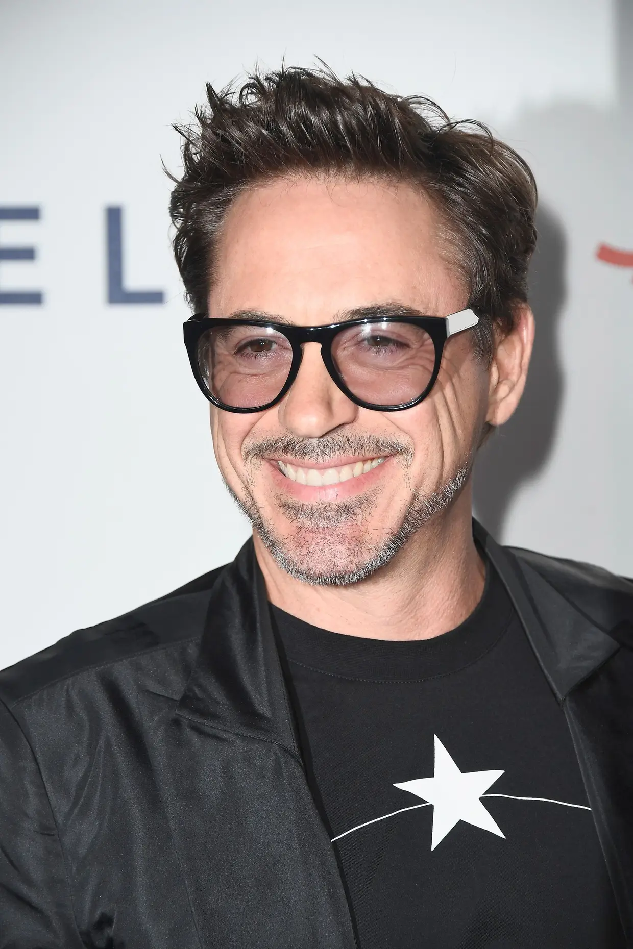 Robert Downey Jr.: "eu era um masturbador compulsivo e em série, mas o engraçado é que, olhando para trás, foi a melhor coisa que podia ter feito. Usei aquele órgão ao máximo" (Rolling Stone)
