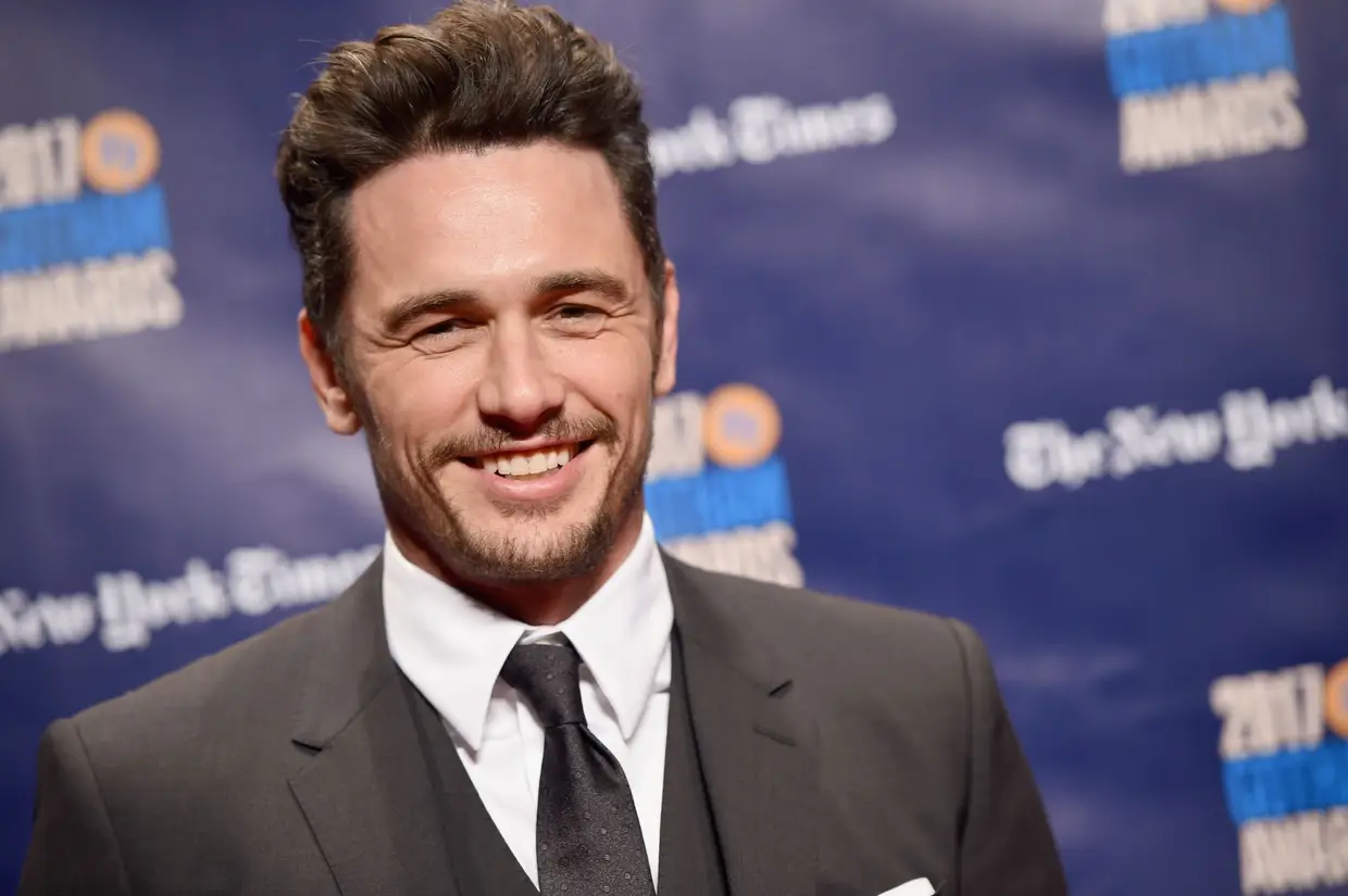 James Franco: não levar a namorada ao hospital. "Houve uma ocasião em que uma namorada antiga foi visitar-me a Nova Iorque. Estava lá a frequentar a universidade. O meu gato arranhou-a no olho. Eu tinha tanto trabalho para terminar até ao dia seguinte que não a levei ao hospital. Pedi à minha assistente que o fizesse. Esse momento assombrou-me tanto. Que tipo de namorado egoísta e egocêntrico era eu?" (Variety)