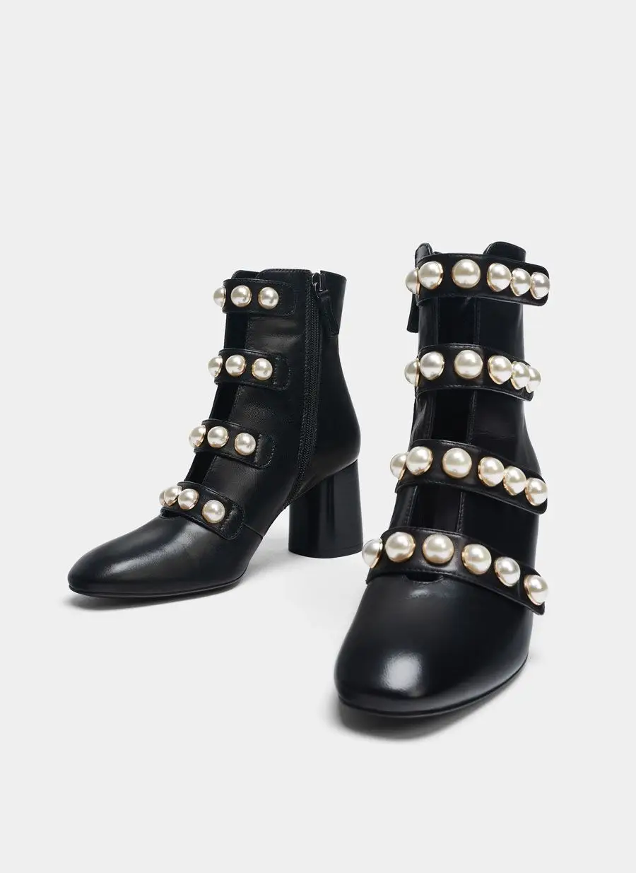 Uterque, €150