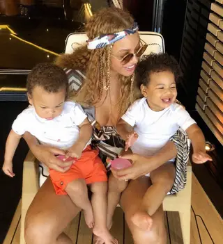 Beyoncé com os gémeos Sir e Rumi