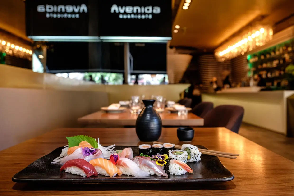 Combinado sushi e sashimi de 14 peças