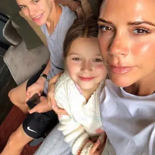 Victoria Beckham com os filhos, Harper e Romeo
