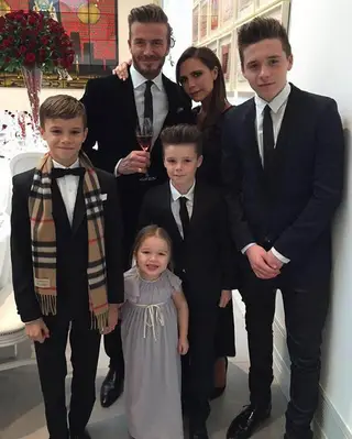 Victoria e David Beckham com os filhos, Brooklyn, Harper, Cruz e Romeo