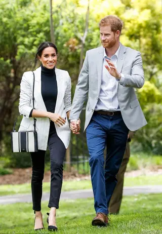 Harry e Meghan juntam-se ao primeiro-ministro australiano para um almoço com os participantes nos Jogos Invictus, estes últimos acompanhados dos seus familiares e amigos, em Sidney