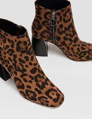 STRADIVARIUS, antes 25€99, agora 12€99