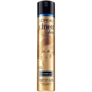 Depois de um longo voo, o cabelo também pode precisar de ser refrescado. A laca favorita de Beckham é um clássico de culto que provavelmente já tem em casa