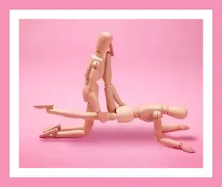 Não se esqueça do core durante esta posição e os seus abdominais vão agradecer-lhe