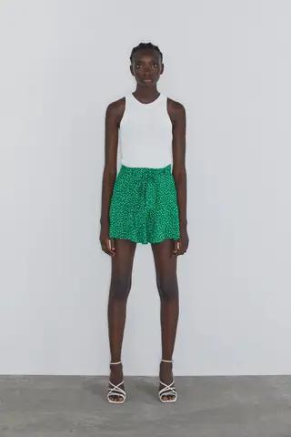 Calções estilo bermuda estampados, Zara, 19,99 euros