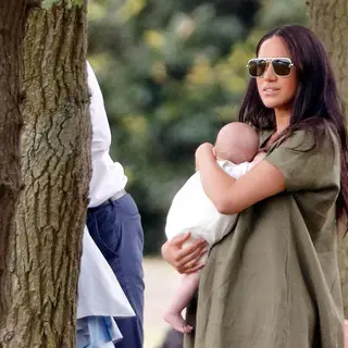 É isto que Meghan está a fazer para recuperar a forma após o parto