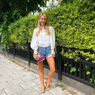 O macacão branco usado por Vogue Williams é perfeito para um sunset