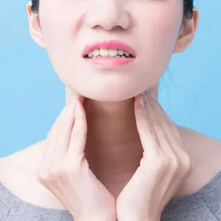 Saiba quando se deve preocupar com as amígdalas inchadas