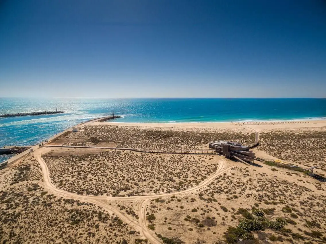 Restaurante Estamine Elogio Permanente A Ria Formosa Boa Cama Boa Mesa