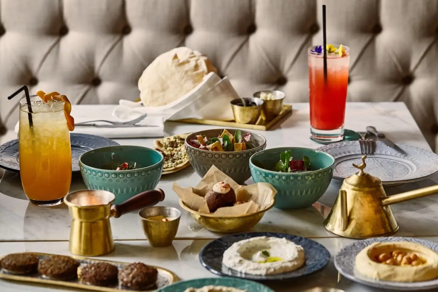 Restaurante Za'atar: A cozinha libanesa por Joe Barza e José Avillez