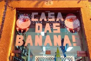 Um Moscatel... e uma banana. Em Braga celebra-se assim o Natal