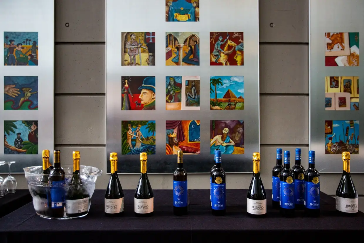 A oferta de vinhos do produtor Brejinho da Costa