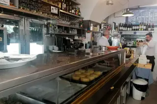 Casa Cid: uma tasca mártir no Cais do Sodré?