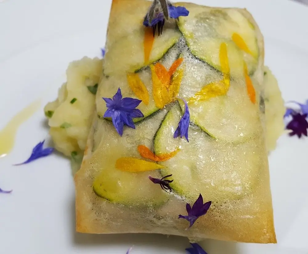 Chef em Casa: Robalo assado em papelote por Milton Ferreira da Quinta do Portal