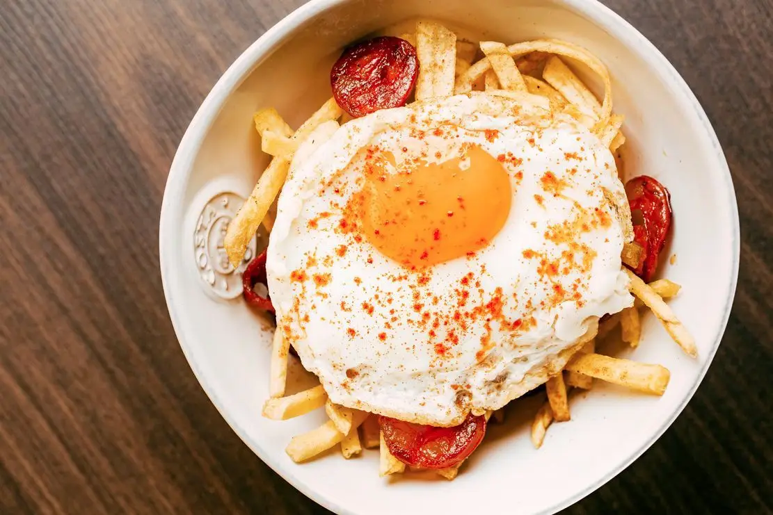 Chef em Casa: Ovos Rotos por João Silva do Lumi Rooftop