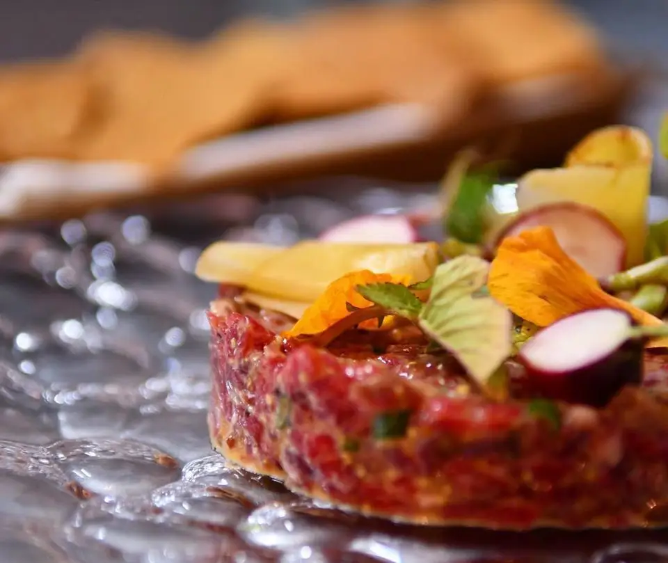 Otimistas e ansiosos: conheça dois menus com espírito positivo e entregues em casa