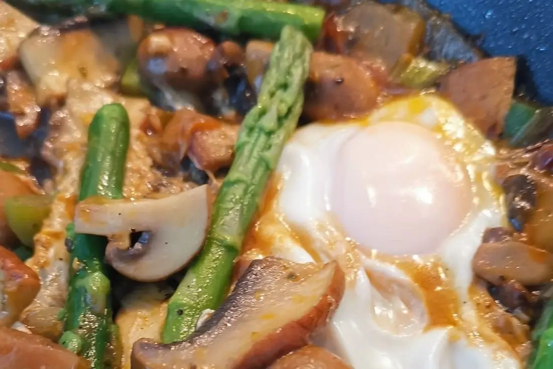 Chef em Casa: Espargos com cogumelos e quinoa por Hugo Dias do restaurante A Escola by The Artist