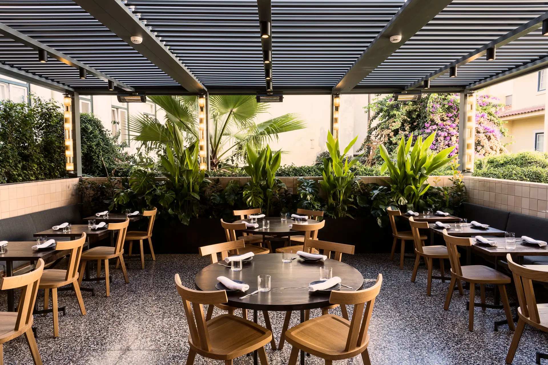 Covid-19: Restaurantes e Alojamento Local também já podem pedir selo “Clean & Safe”