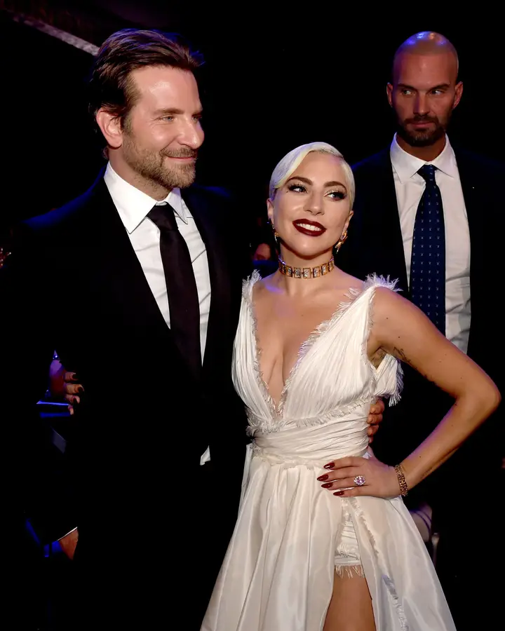 Lady Gaga e Bradley Cooper, com quem contracena em “Assim Nasce Uma Estrela”