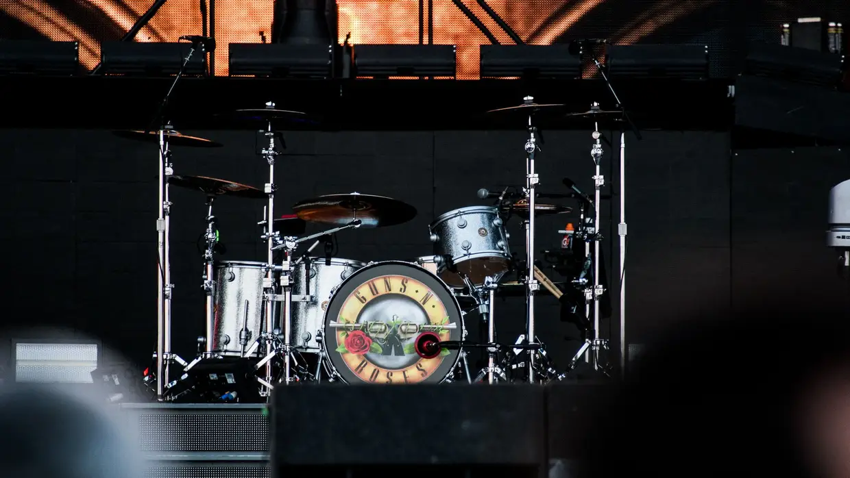 O Palco dos Guns N' Roses no Passeio Marítimo de Algés, Lisboa