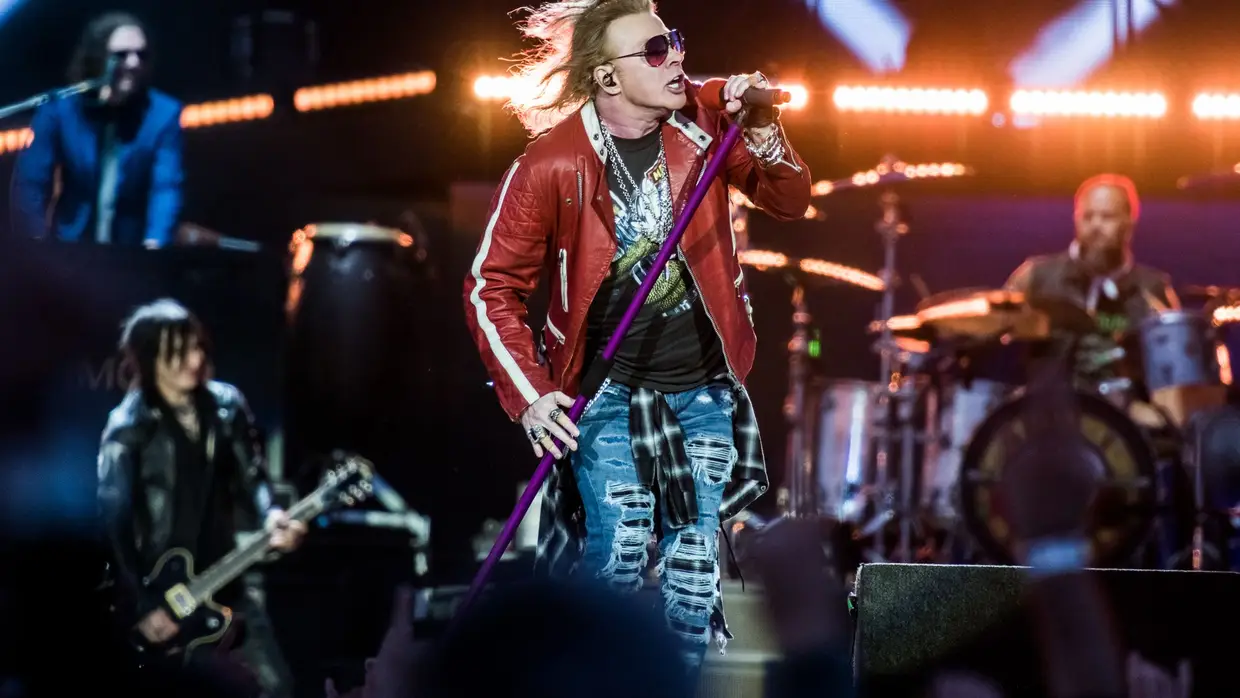 Guns N' Roses no Passeio Marítimo de Algés, Lisboa