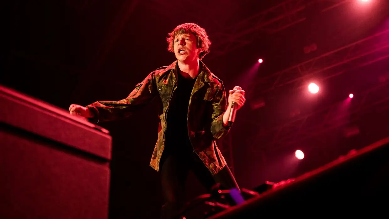 Cage the Elephant no NOS Alive'17