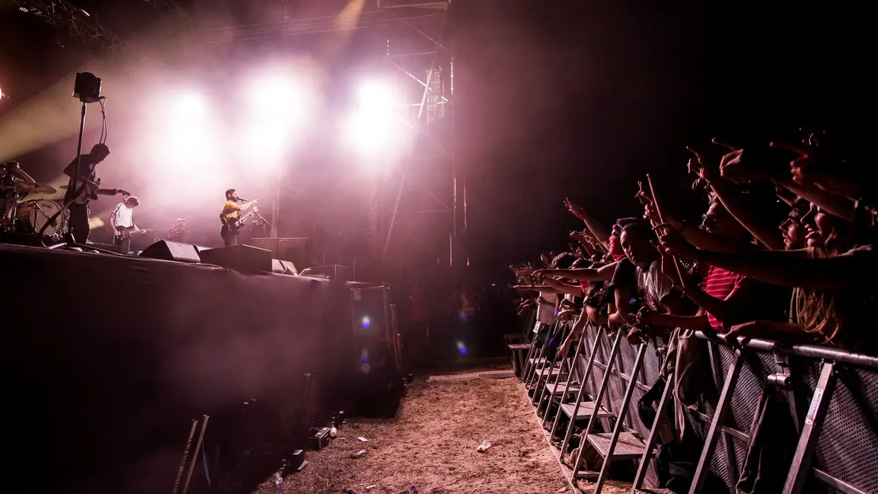 Foals no Vodafone Paredes de Coura'17