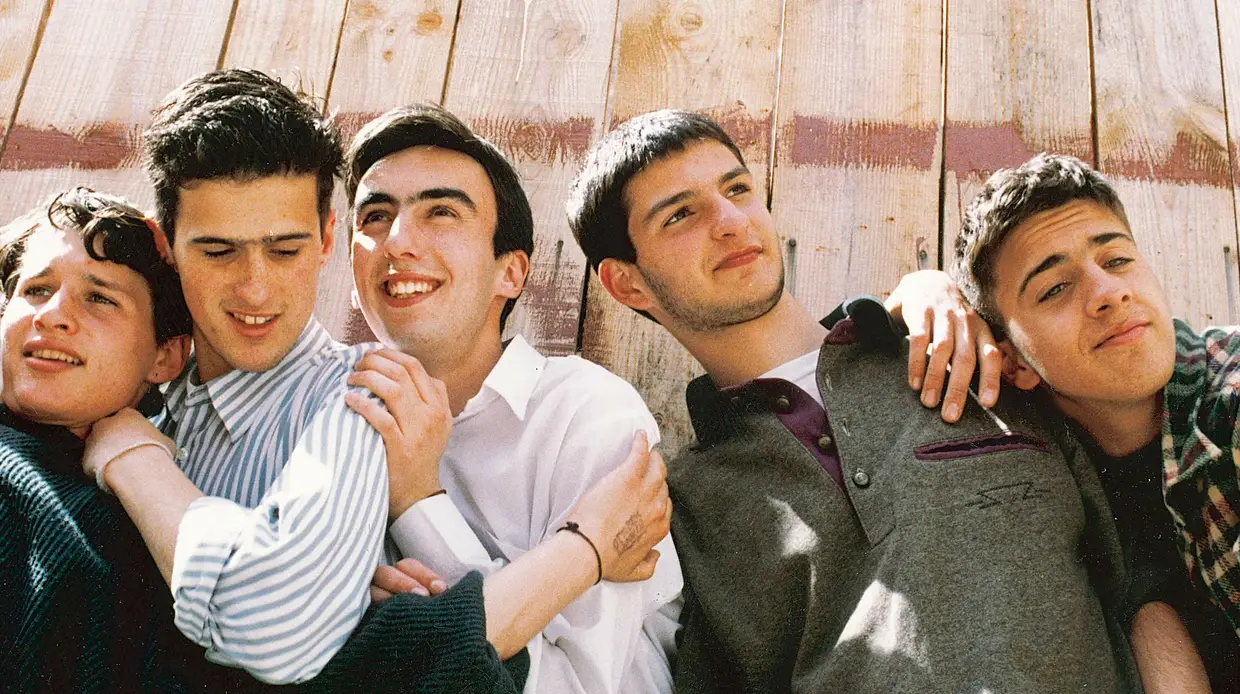 Elísio Donas, Kinörm, Peixe, Nuno Prata e Manel Cruz formaram, no início dos anos 90, os Ornatos Violeta