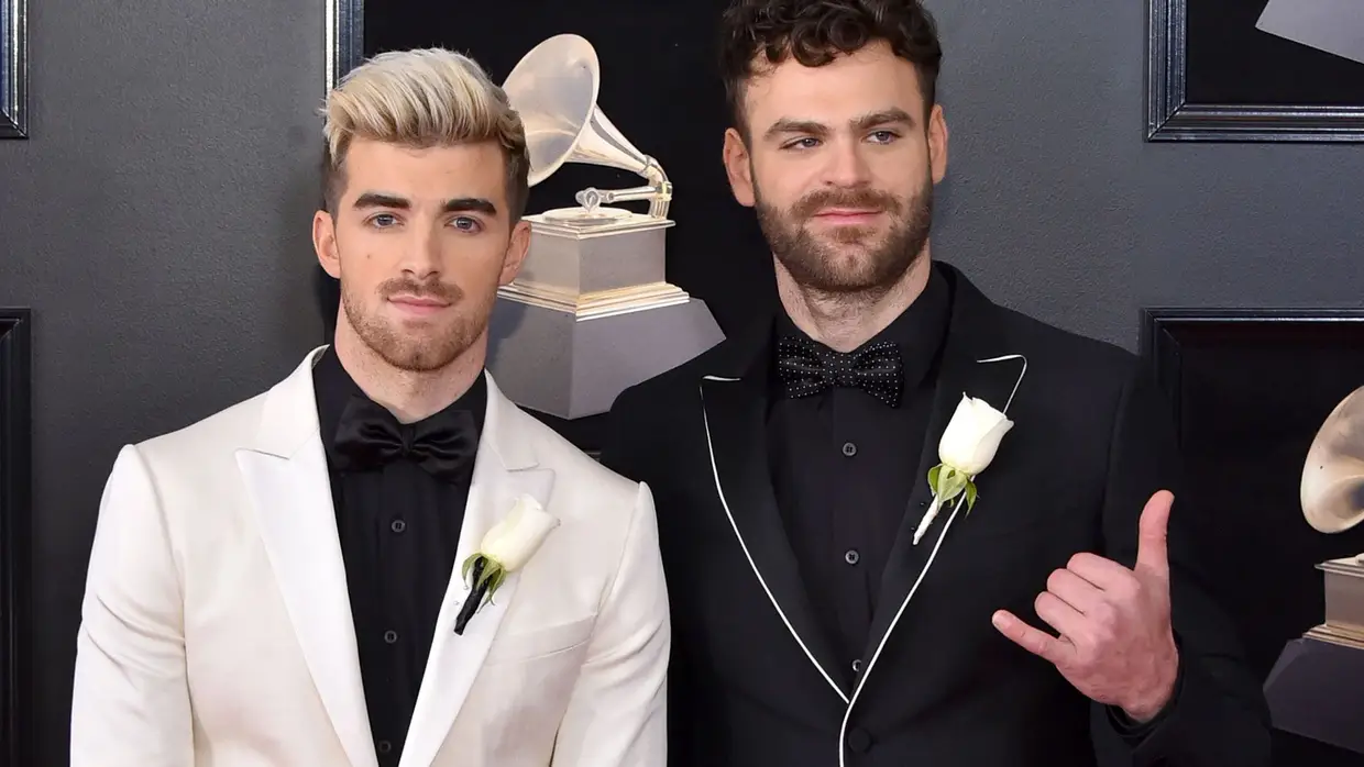 Os Chainsmokers à chegada à gala
