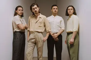 Arctic Monkeys ou The 1975: quem tem o melhor álbum de 2018 para o NME?
