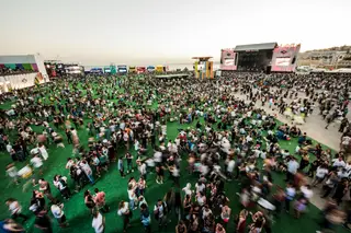 Tudo sobre o NOS Alive: horários de concertos, mapa do recinto, transportes e mais informações indispensáveis