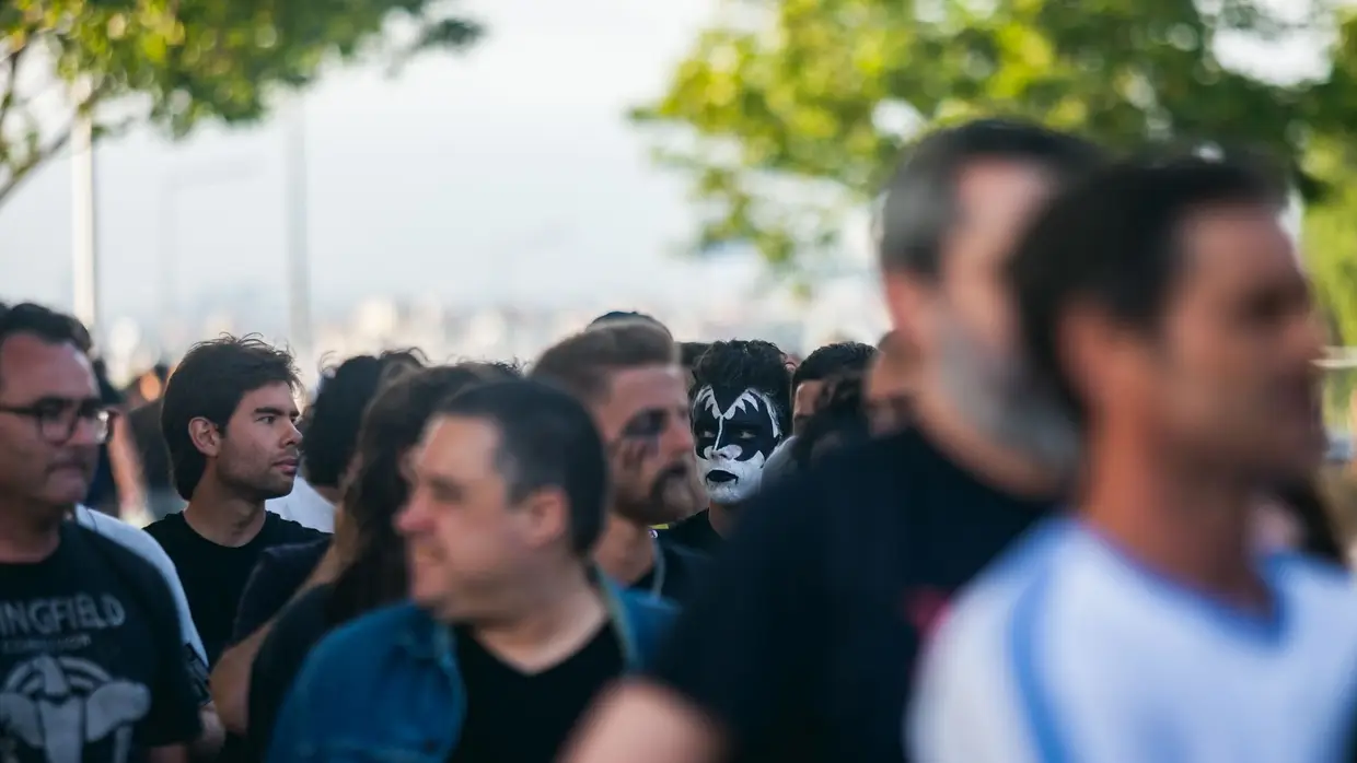 Ambiente do concerto de Kiss e Megadeth em Oeiras