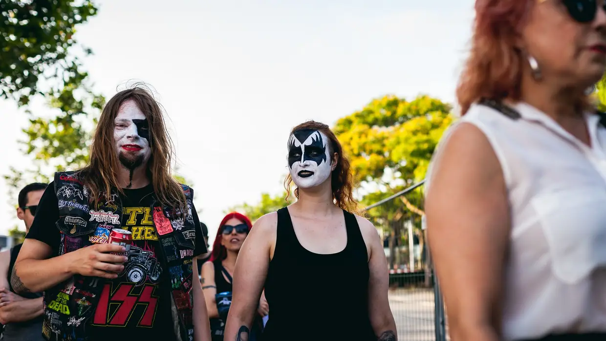 Ambiente do concerto de Kiss e Megadeth em Oeiras