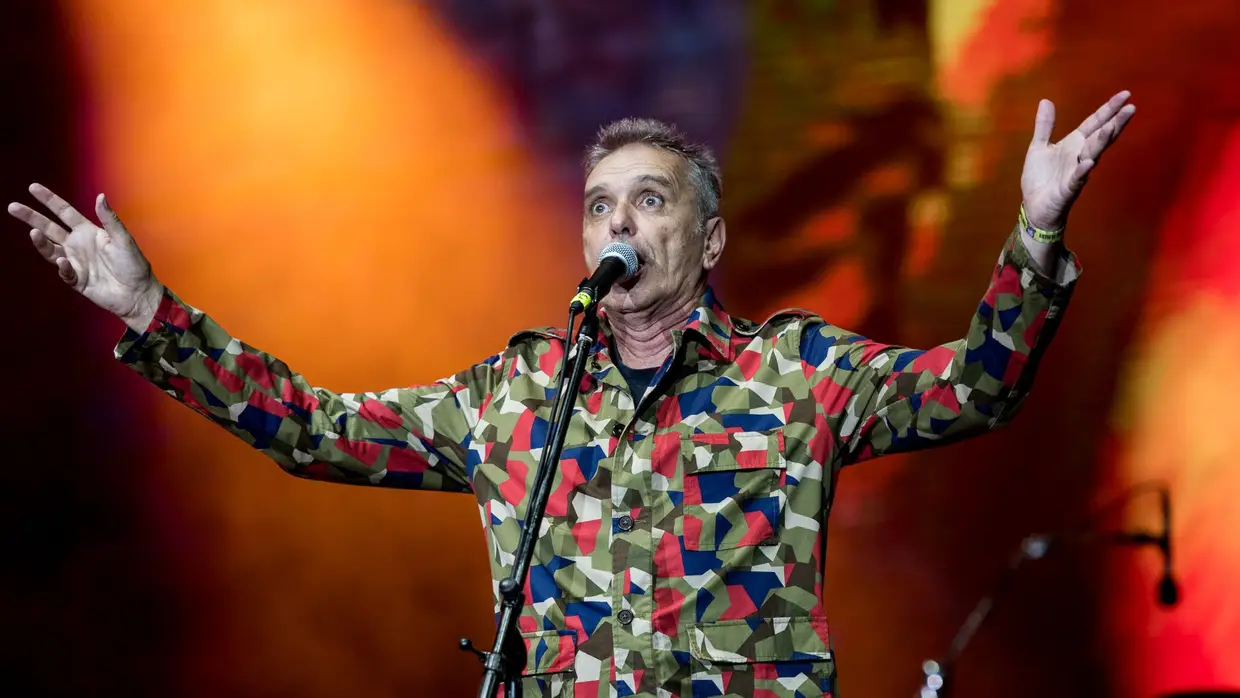 Rui Reininho cantou 'Morremos a Rir'