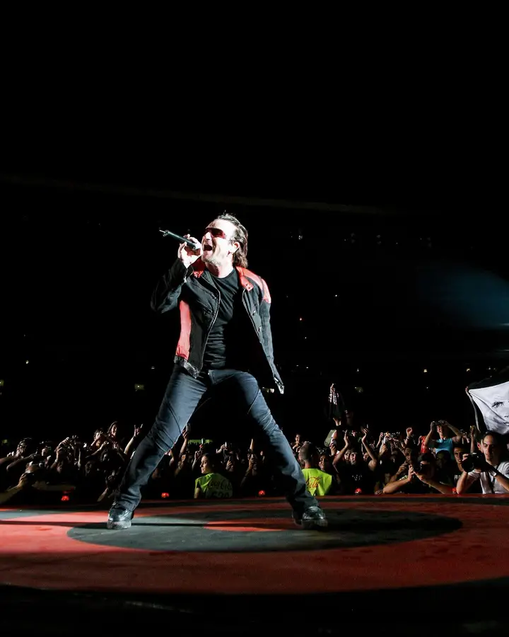 U2 no Estádio José Alvalade, em Lisboa, a 14 de agosto de 2005
