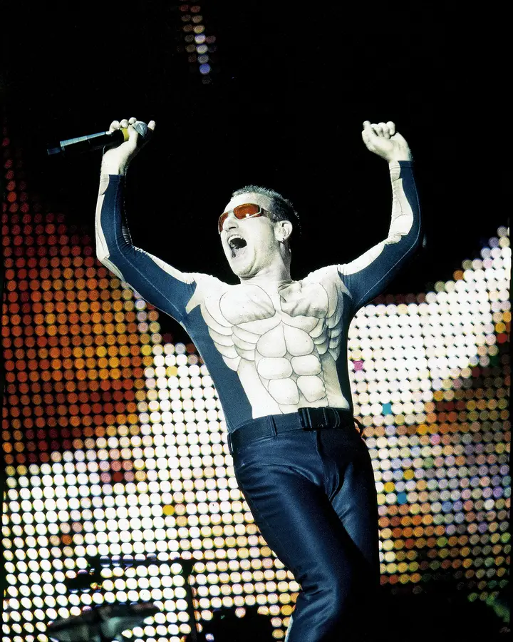 U2 ao vivo no Estádio José Alvalade, em Lisboa, 11 de setembro de 1997