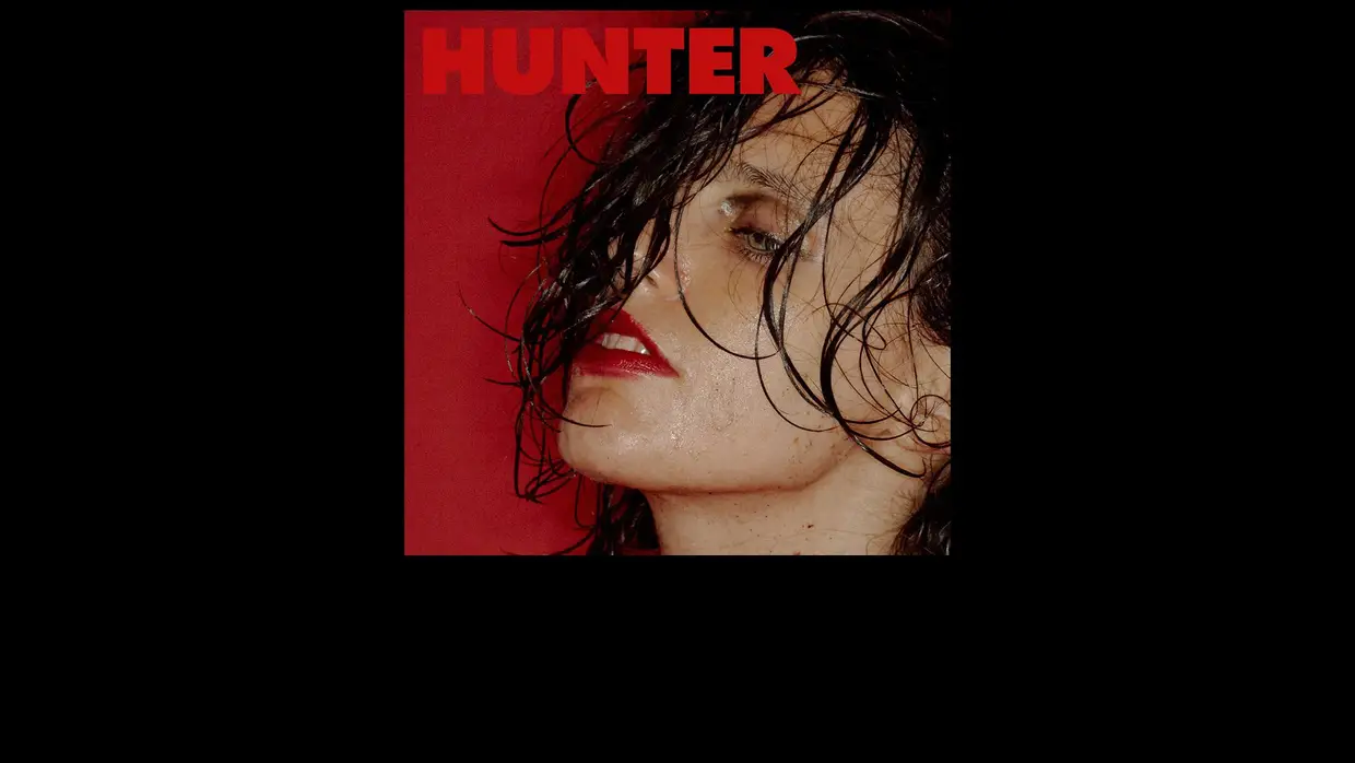 34. Anna Calvi - "Hunter"