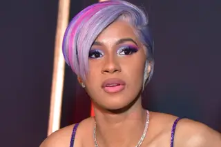 Professora de história de Cardi B defende-a dos haters: “Ela provavelmente teve melhor nota do que vocês”