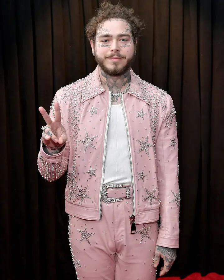 Post Malone na passadeira vermelha