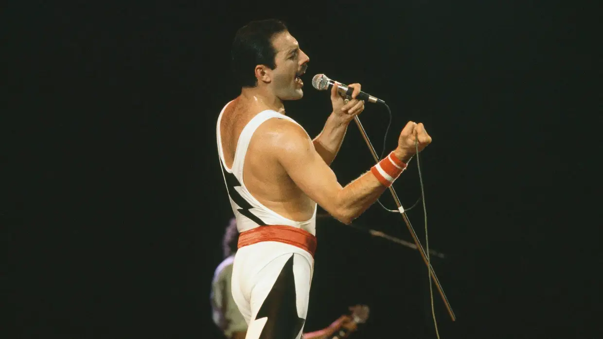 Freddie Mercury, o centro das atenções