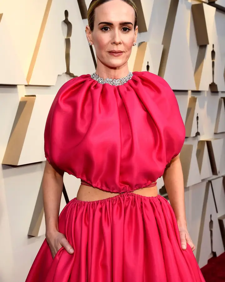 Sarah Paulson foi uma das apresentadoras de serviço