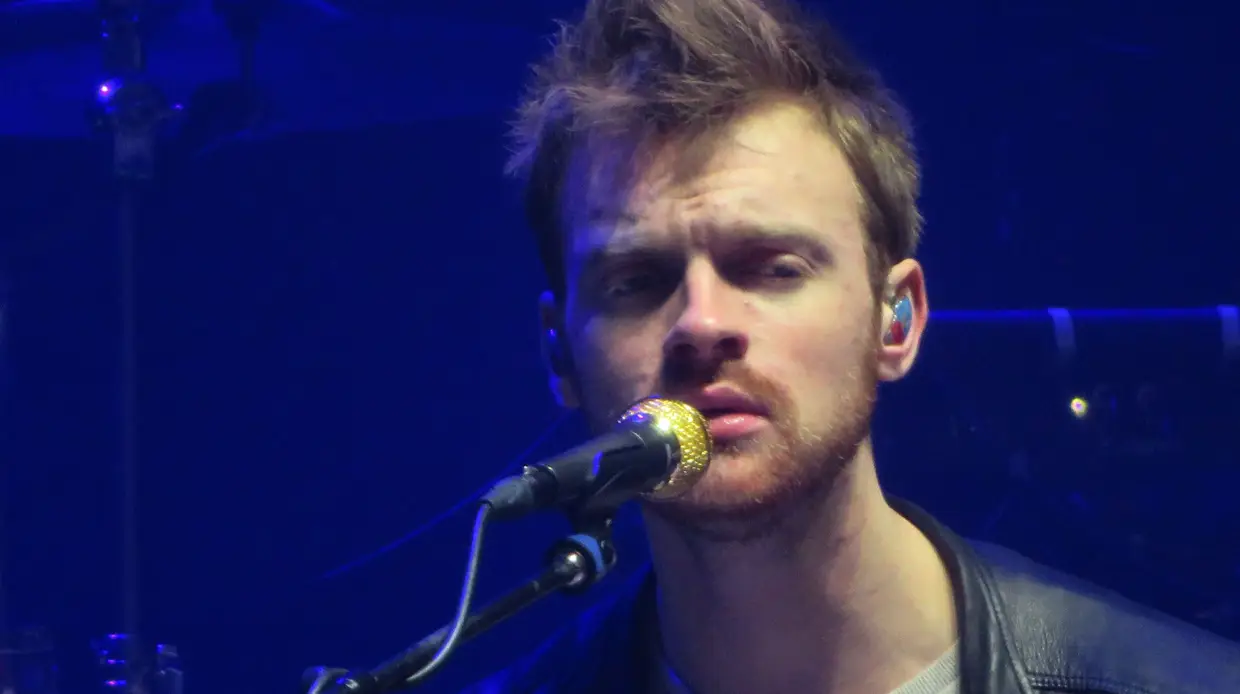 Finneas no Sant Jordi Club, Barcelona