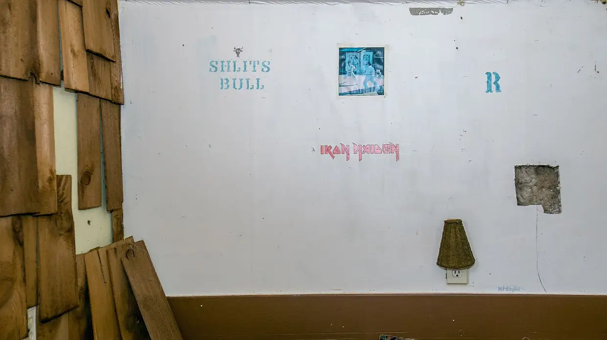 A casa onde cresceu Kurt Cobain em Aberdeen: novo pormenor da parede da sala