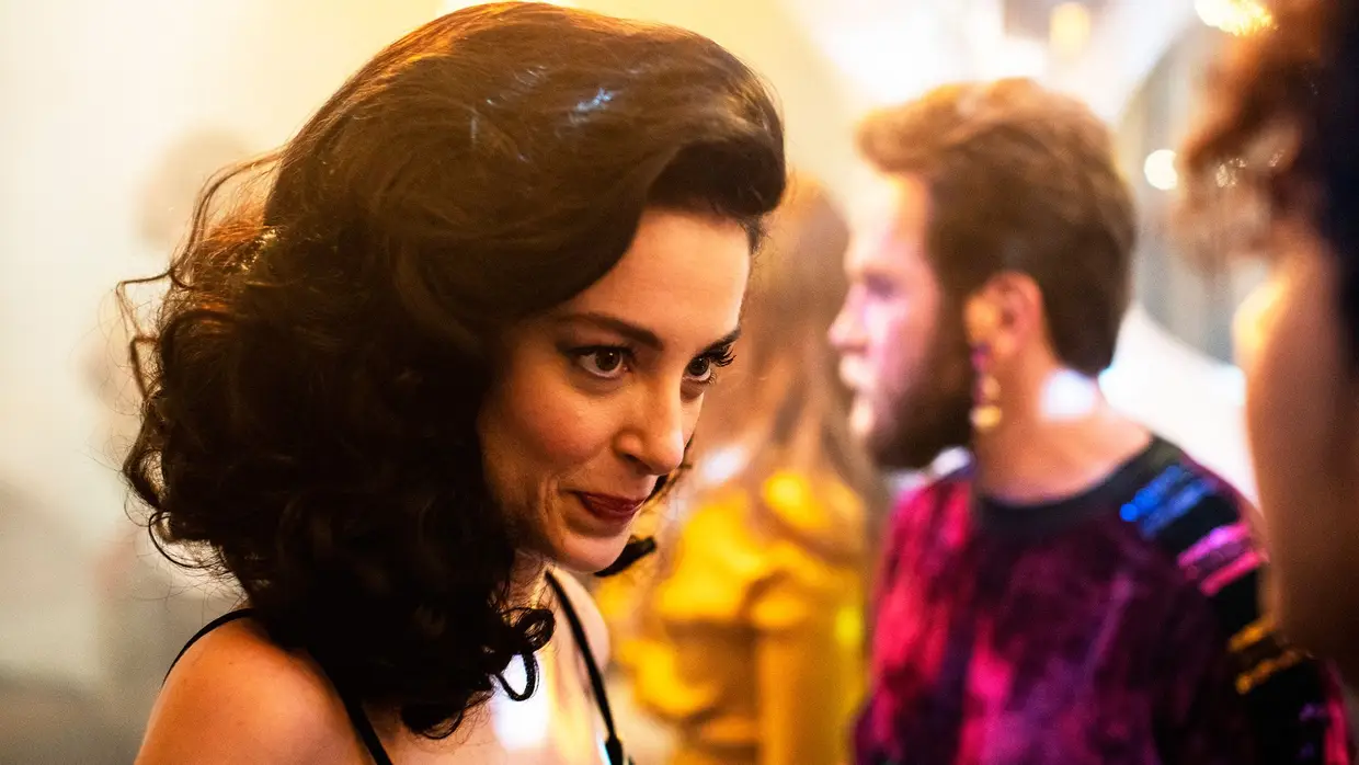 Victoria Guerra é Rosa Maria, mulher de Fernando Ataíde e fundadora da discoteca Trumps